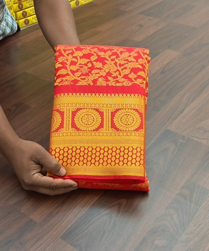 kanchi semi silk sarees 862076.jpg