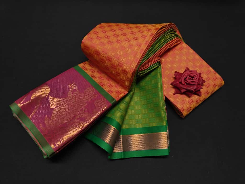 Poontamil model sarees 300238.jpg